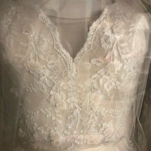 Size 10 cream Mellissa dress.